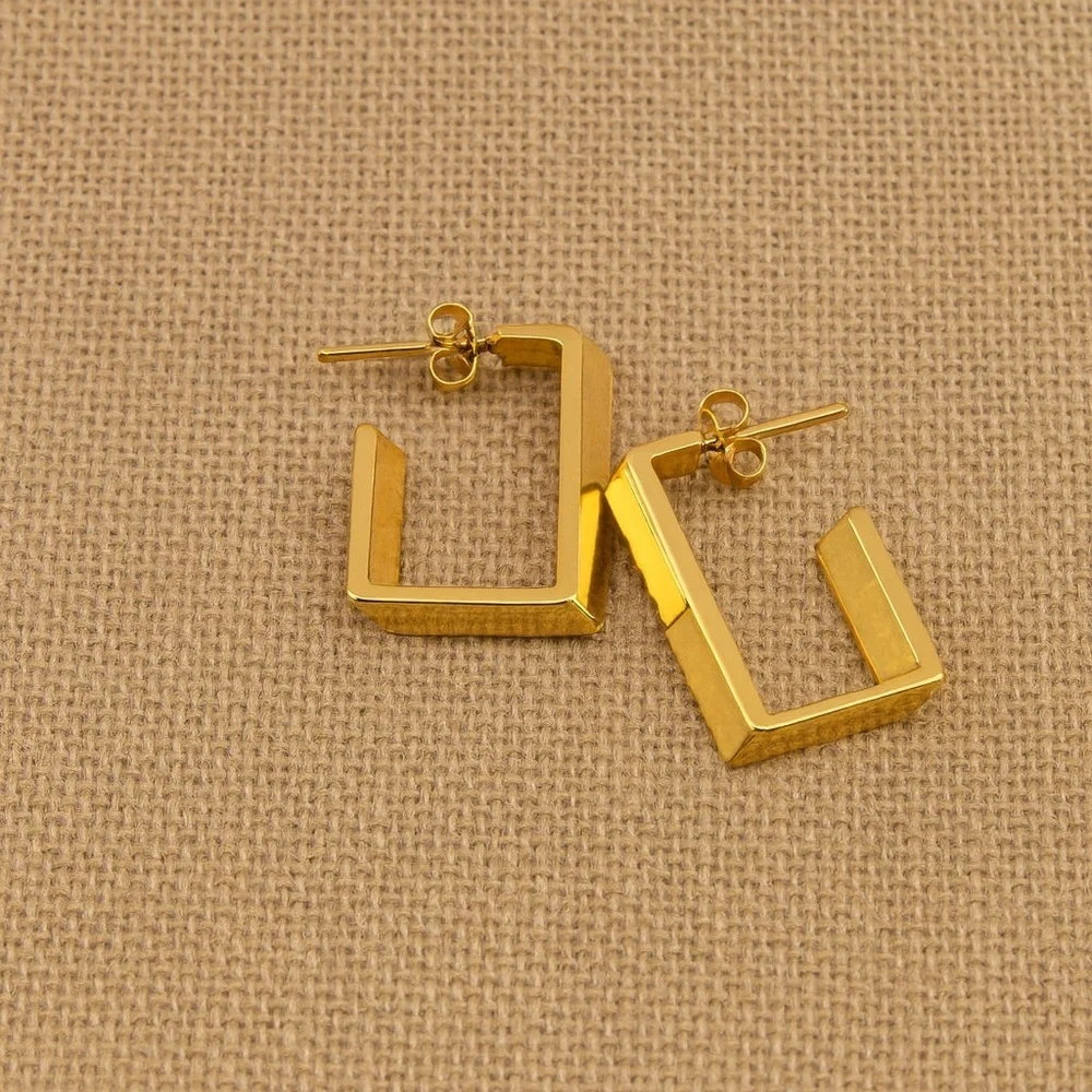Elegant 18K Goldfilled Geometric Hoops - Picture 3 of 4